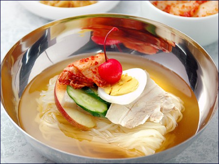 今年も”平壌冷麺”の季節がやって参りました！！